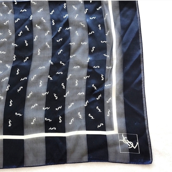 YSL scarf / wrap - Picture 4 of 4